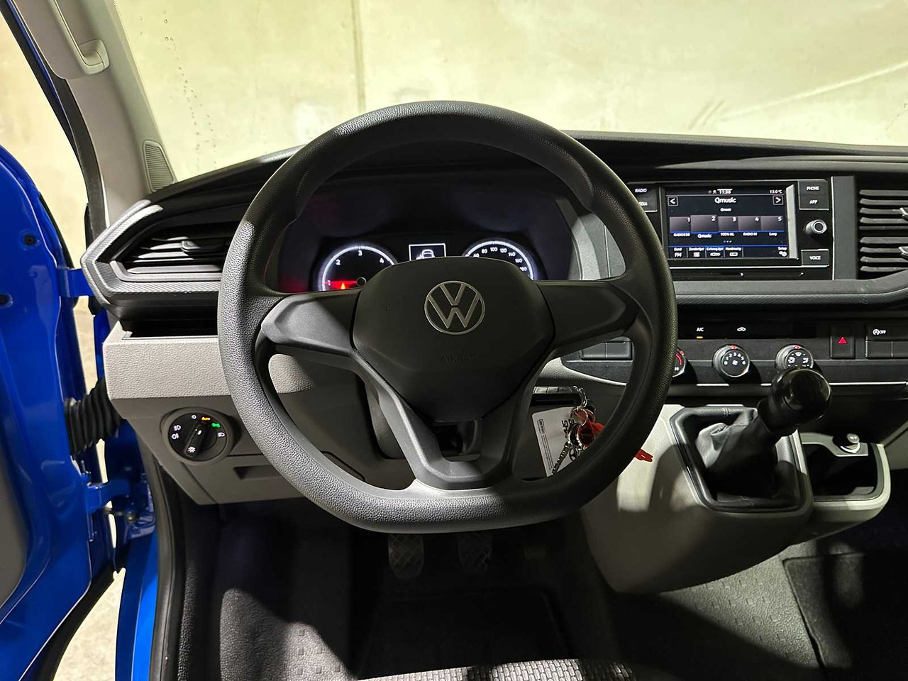 Dodávka VOLKSWAGEN TRANSPORTER 2.0 TDI L1H1 28 90HP 2021, VLF-37-F COMMERCIAL VEHICLE: obrázek 16