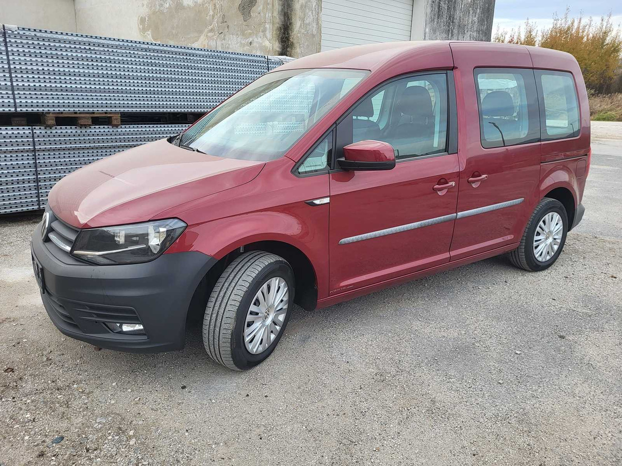 VW - CADDY 2.0 TDI - VAN - Dodávka: obrázek 1 VW - CADDY 2.0 TDI - VAN - Dodávka: obrázek 1