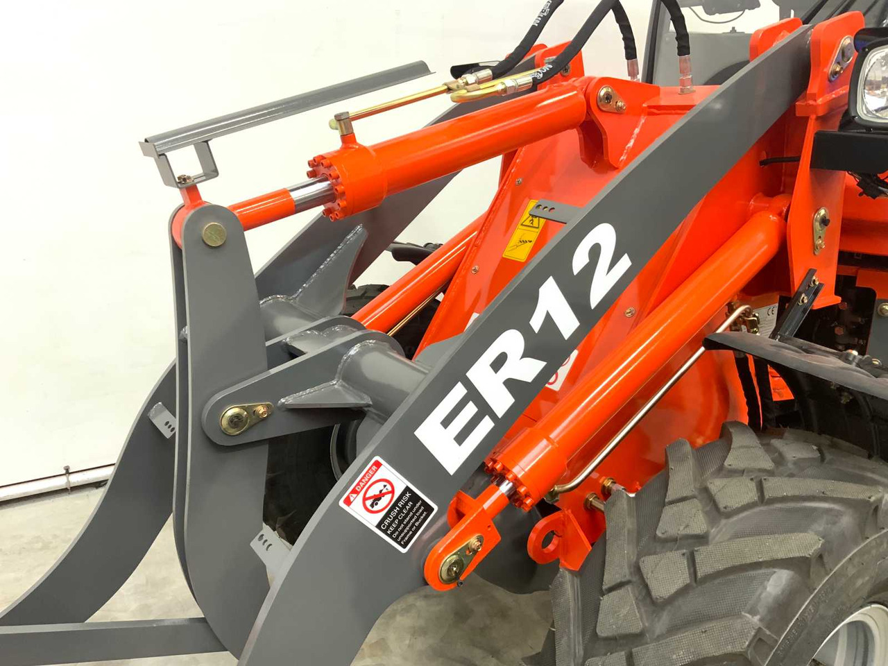 Everun ER12 - Kolový nakladač: obrázek 3 Everun ER12 - Kolový nakladač: obrázek 3