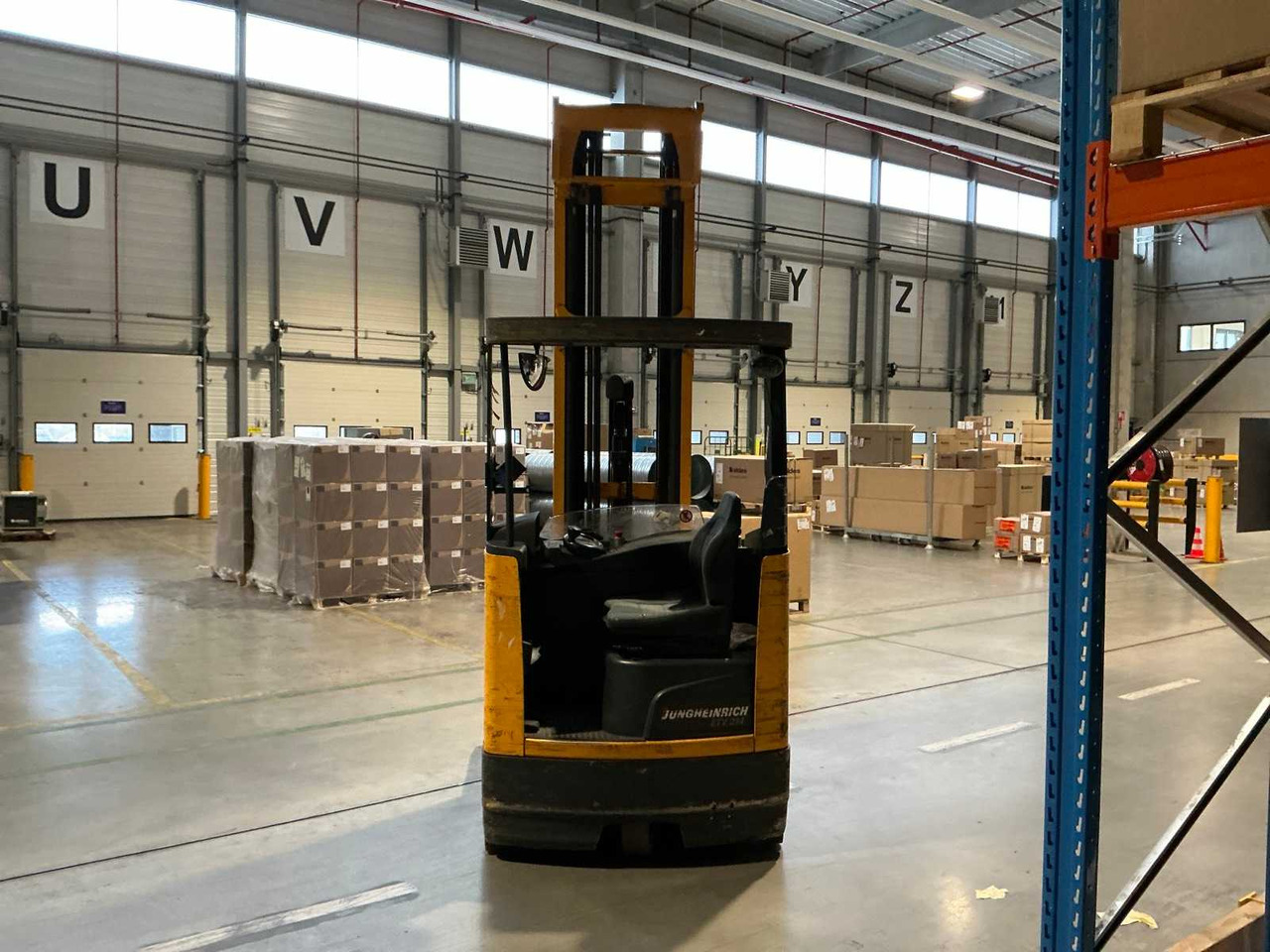 FORKLIFT TRUCK - JUNGHEINRICH - ETV 214 - 2012 - Vysokozdvižný vozík: obrázek 3 FORKLIFT TRUCK - JUNGHEINRICH - ETV 214 - 2012 - Vysokozdvižný vozík: obrázek 3