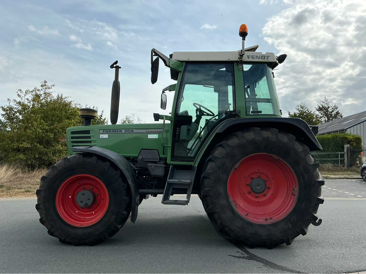 Fendt Farmer 308 Turbomatik - Traktor: obrázek 2 Fendt Farmer 308 Turbomatik - Traktor: obrázek 2