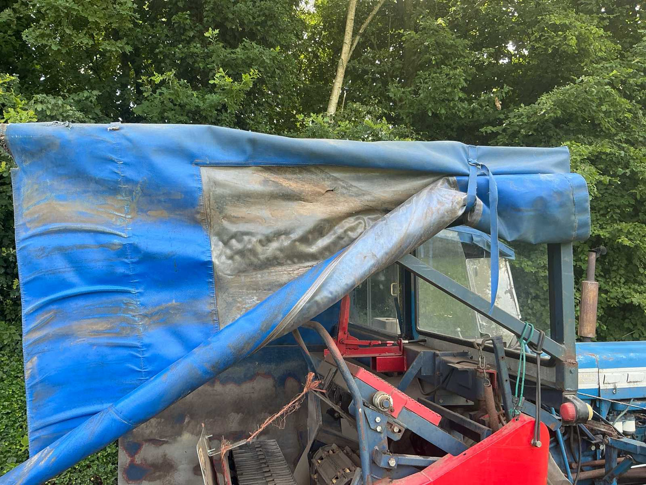 Stroj na sklizeň pícnin Ford 3000: obrázek 40