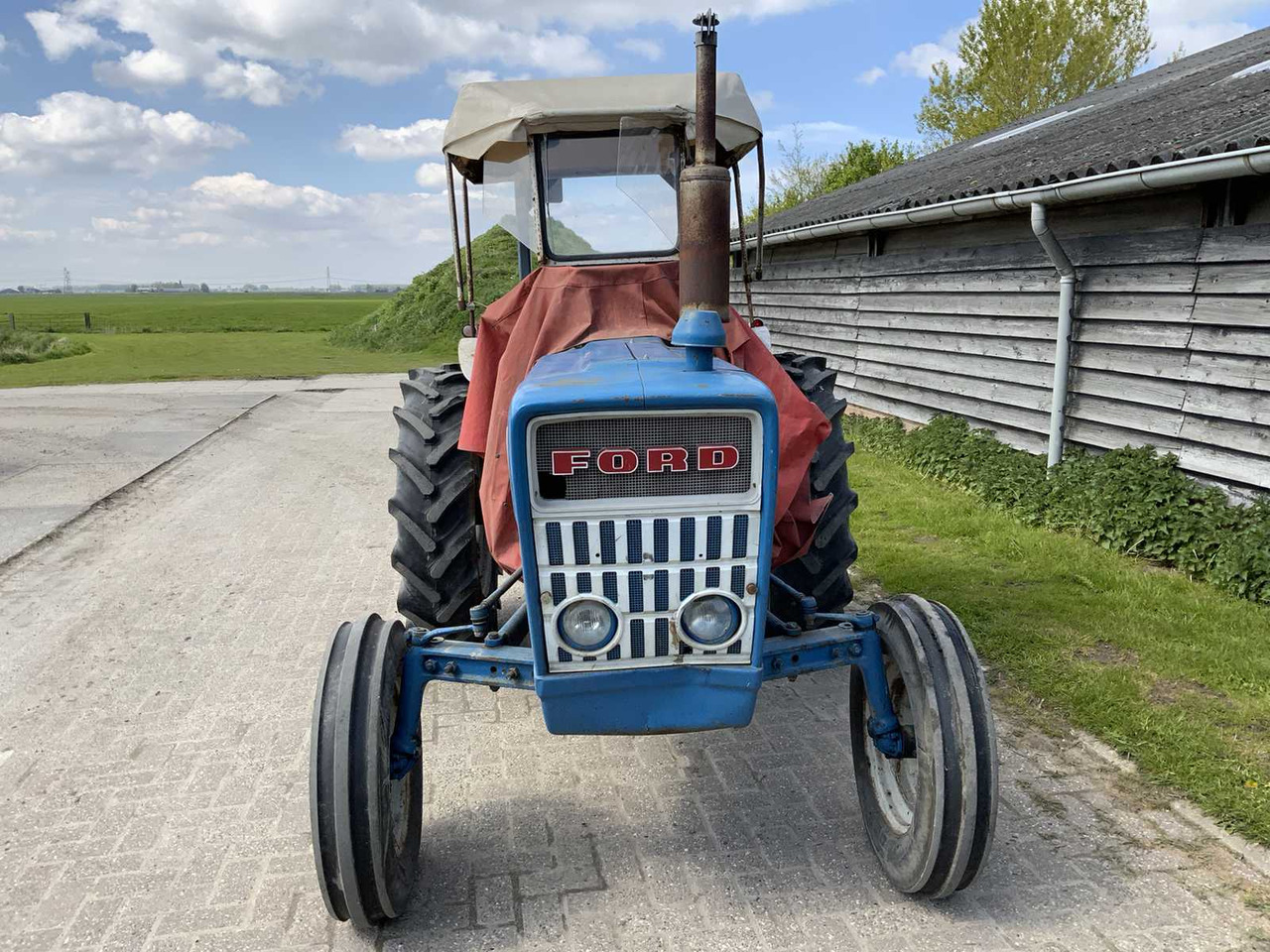 Ford 3000 - Traktor: obrázek 4 Ford 3000 - Traktor: obrázek 4