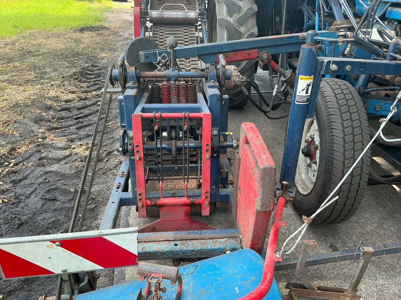 Stroj na sklizeň pícnin Ford 3000: obrázek 13