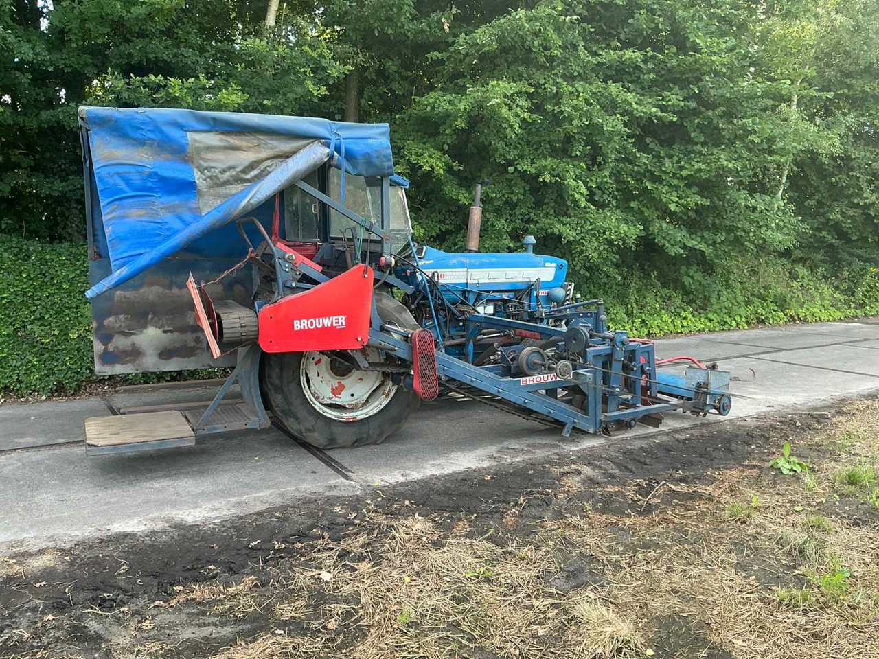 Stroj na sklizeň pícnin Ford 3000: obrázek 8