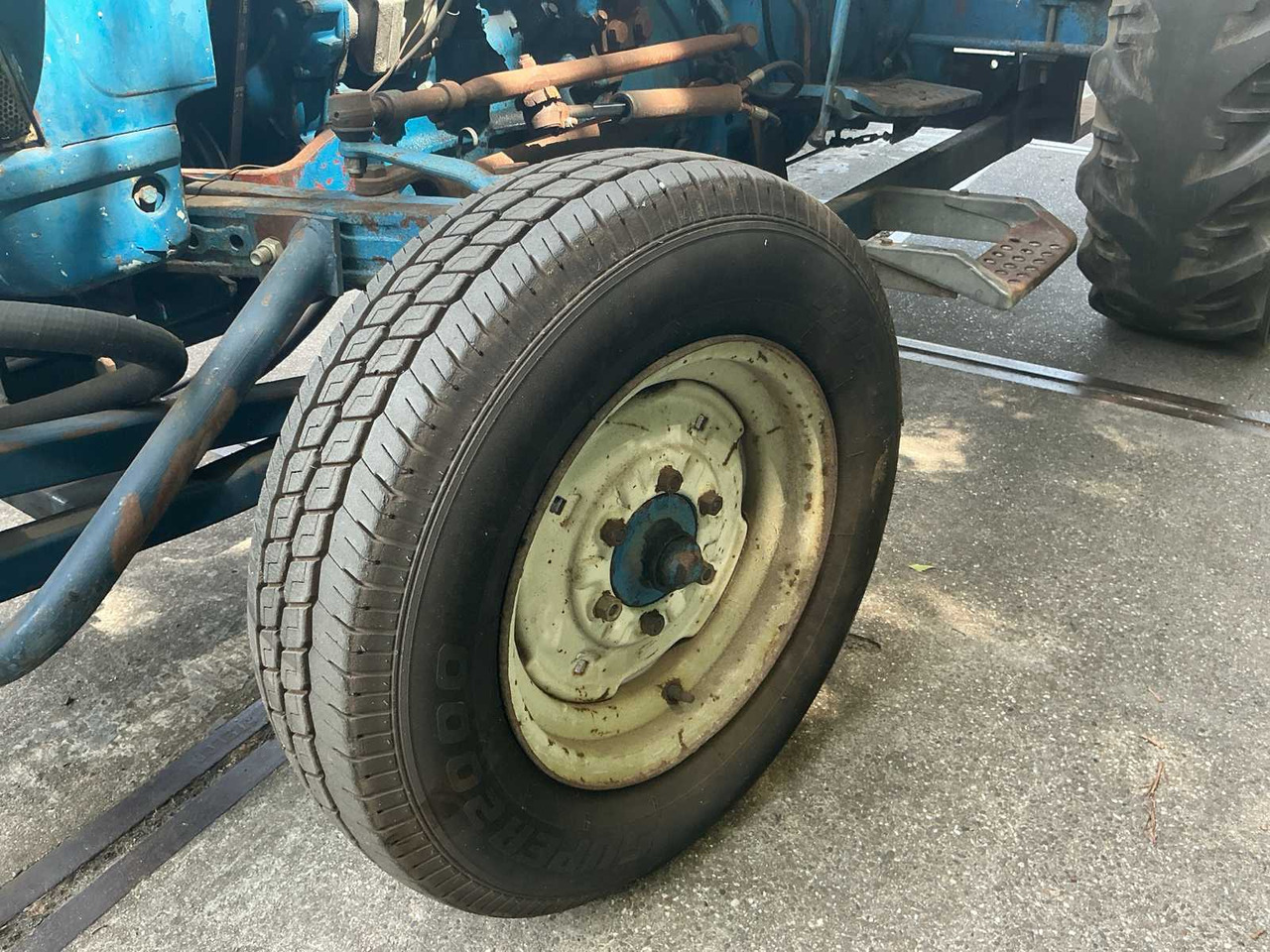 Stroj na sklizeň pícnin Ford 3000: obrázek 19