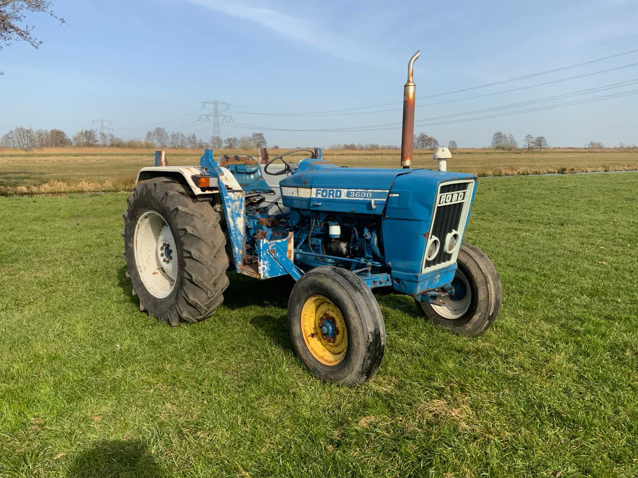 Ford 3600 - Traktor: obrázek 3 Ford 3600 - Traktor: obrázek 3