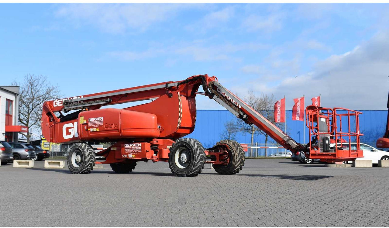 Genie Z135 - Pracovní plošina: obrázek 1 Genie Z135 - Pracovní plošina: obrázek 1