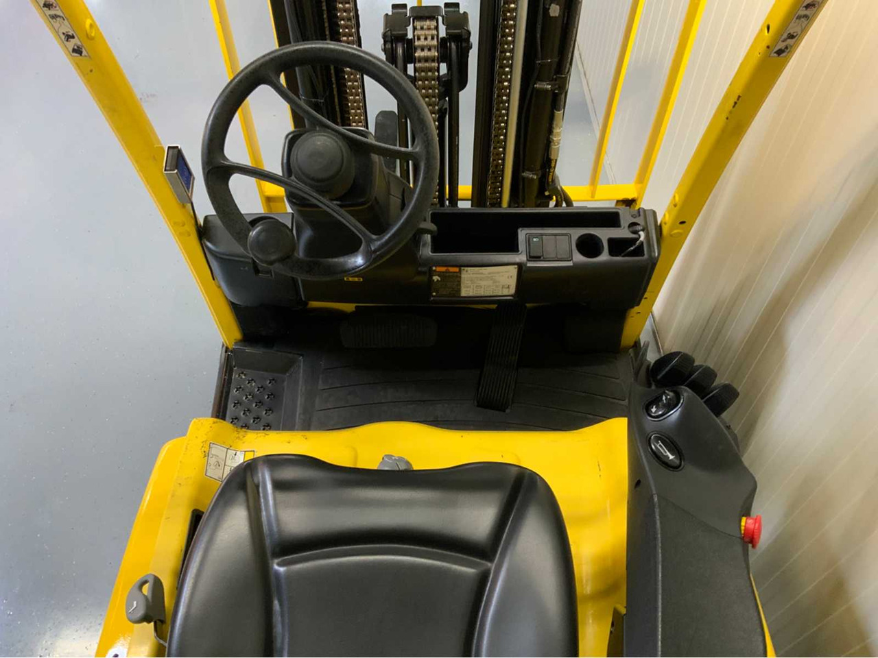 Vysokozdvižný vozík HYSTER - 2018 - J1.8XN - FORKLIFT, TRIPLEX, BLUESPOT, LED LIGHTING: obrázek 9 Vysokozdvižný vozík HYSTER - 2018 - J1.8XN - FORKLIFT, TRIPLEX, BLUESPOT, LED LIGHTING: obrázek 9
