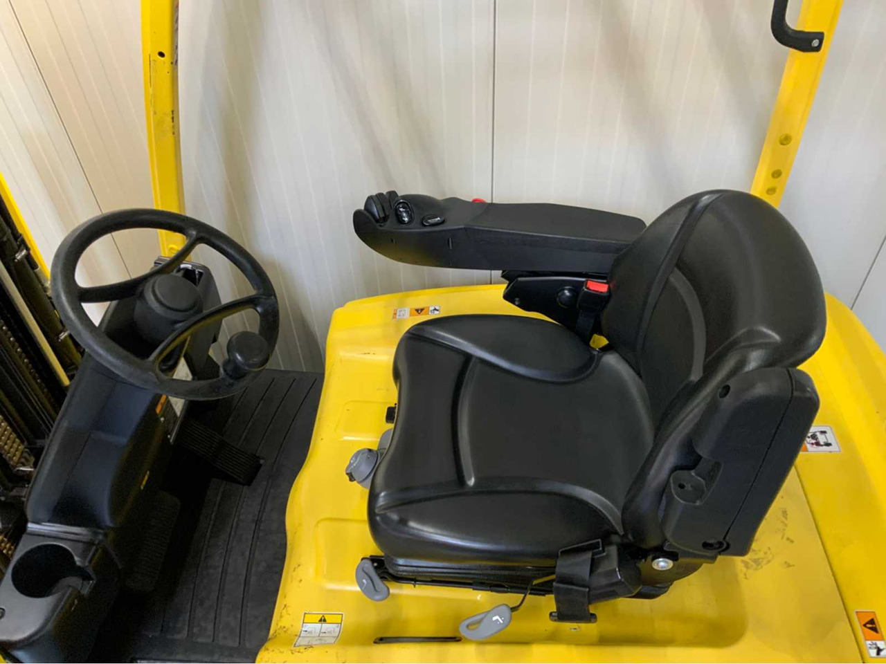 Vysokozdvižný vozík HYSTER - 2018 - J1.8XN - FORKLIFT, TRIPLEX, BLUESPOT, LED LIGHTING: obrázek 8 Vysokozdvižný vozík HYSTER - 2018 - J1.8XN - FORKLIFT, TRIPLEX, BLUESPOT, LED LIGHTING: obrázek 8