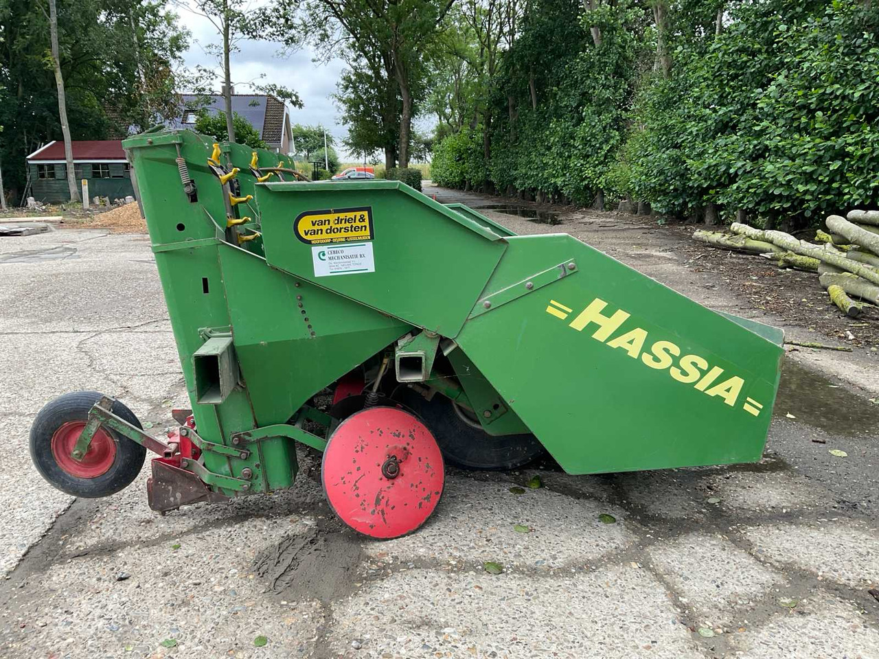 Hassia KLS 4B - Sazeč brambor: obrázek 4 Hassia KLS 4B - Sazeč brambor: obrázek 4