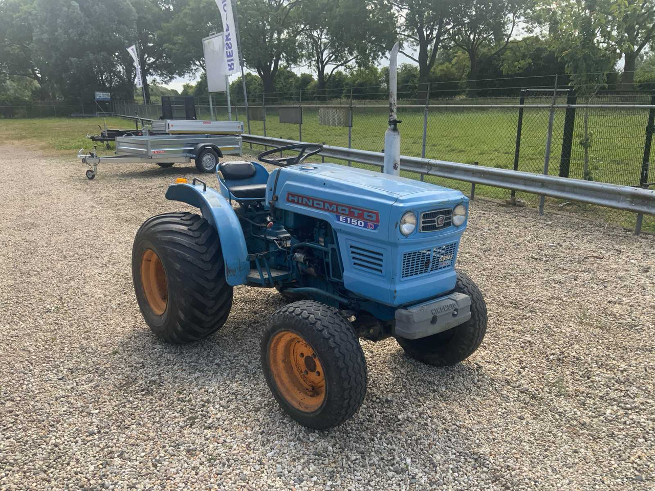 Hinomoto E150D - Malotraktor: obrázek 3 Hinomoto E150D - Malotraktor: obrázek 3