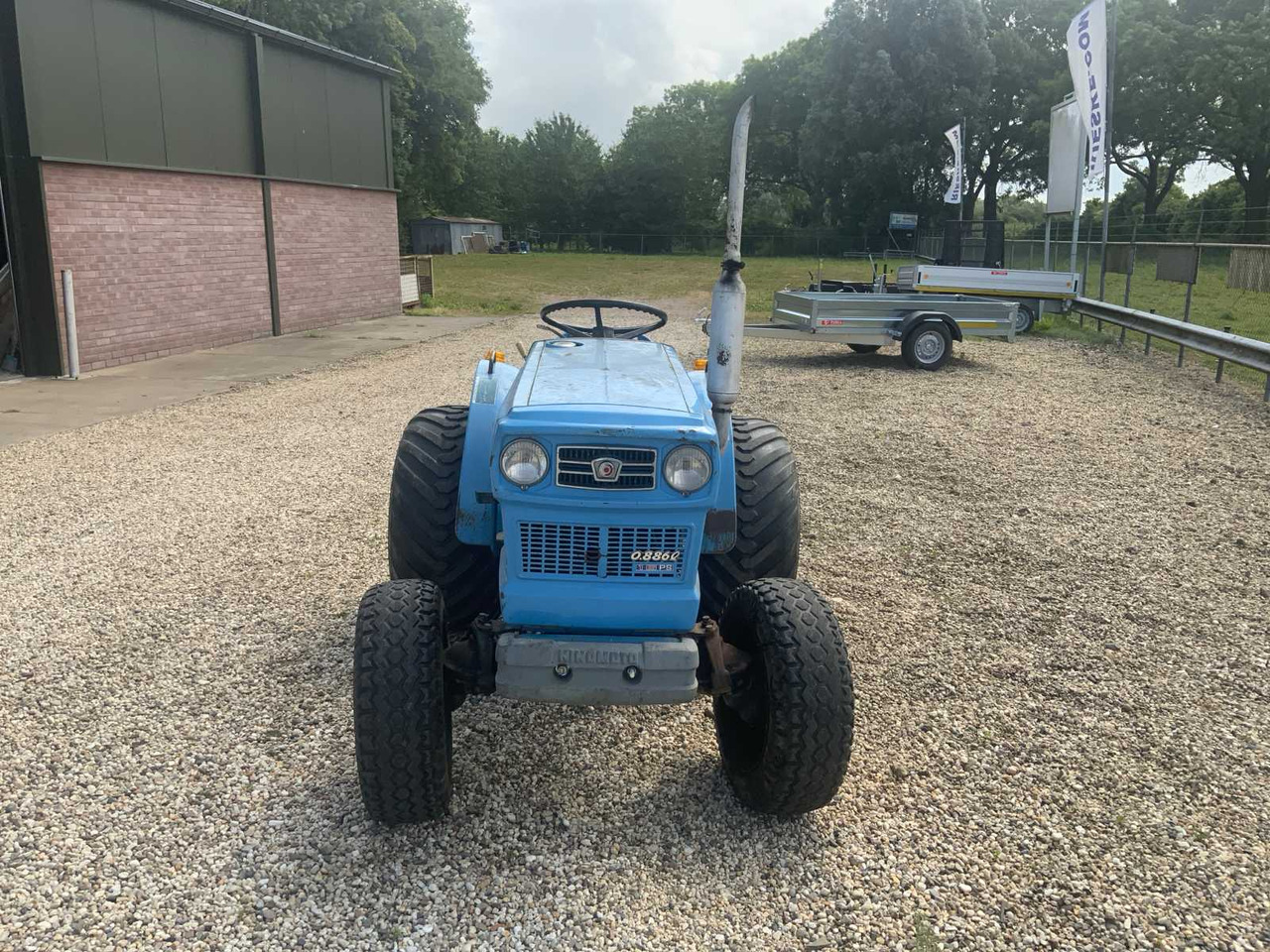 Hinomoto E150D - Malotraktor: obrázek 2 Hinomoto E150D - Malotraktor: obrázek 2