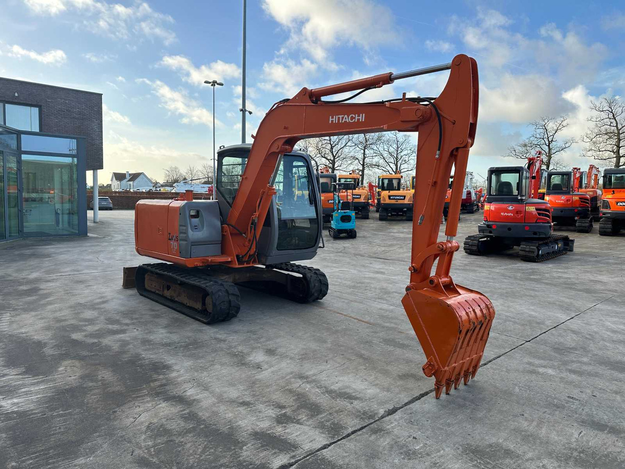 Hitachi ZX70LC - Pásové rýpadlo: obrázek 3 Hitachi ZX70LC - Pásové rýpadlo: obrázek 3