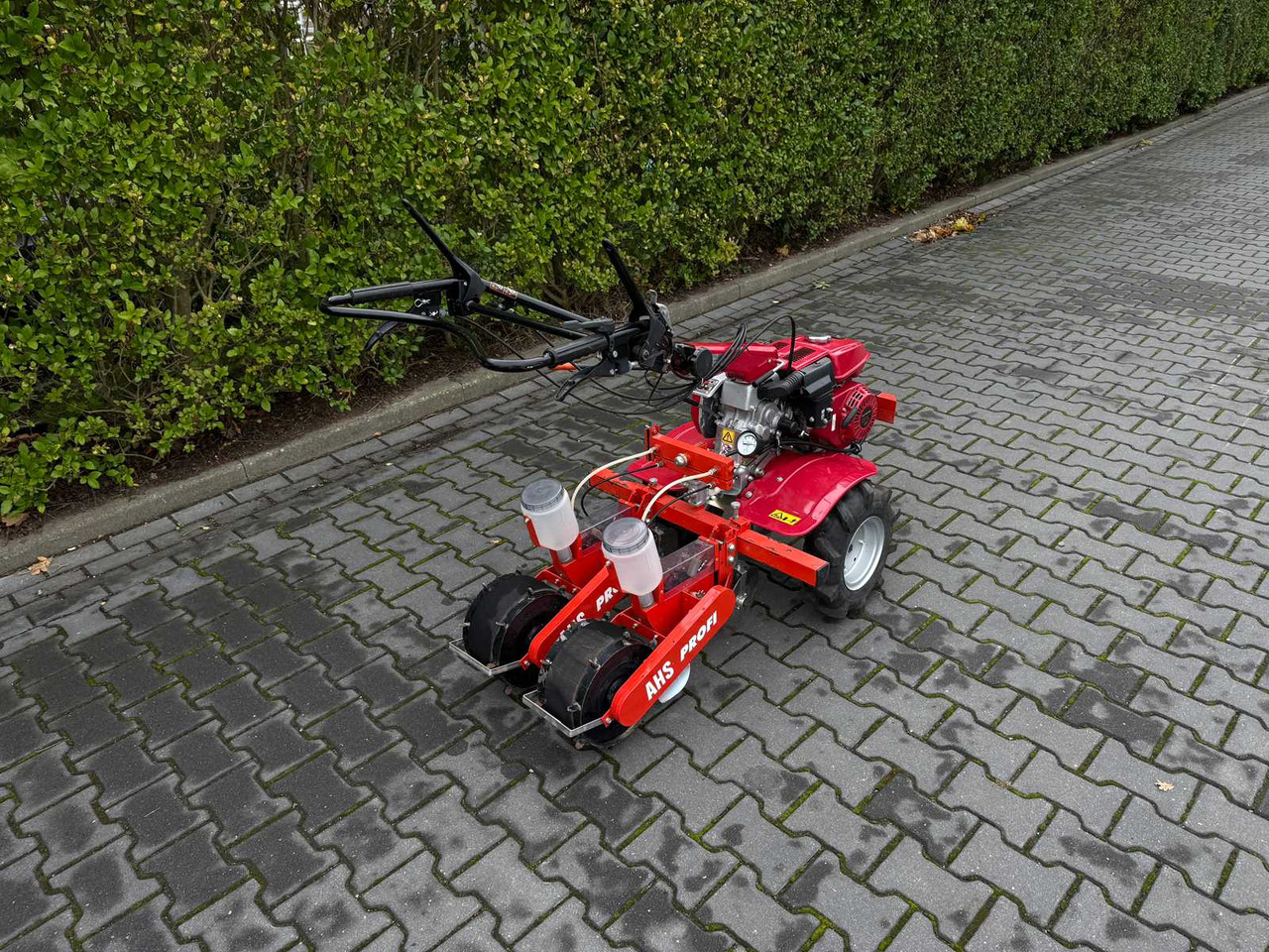 Honda - Přesný secí stroj: obrázek 4 Honda - Přesný secí stroj: obrázek 4
