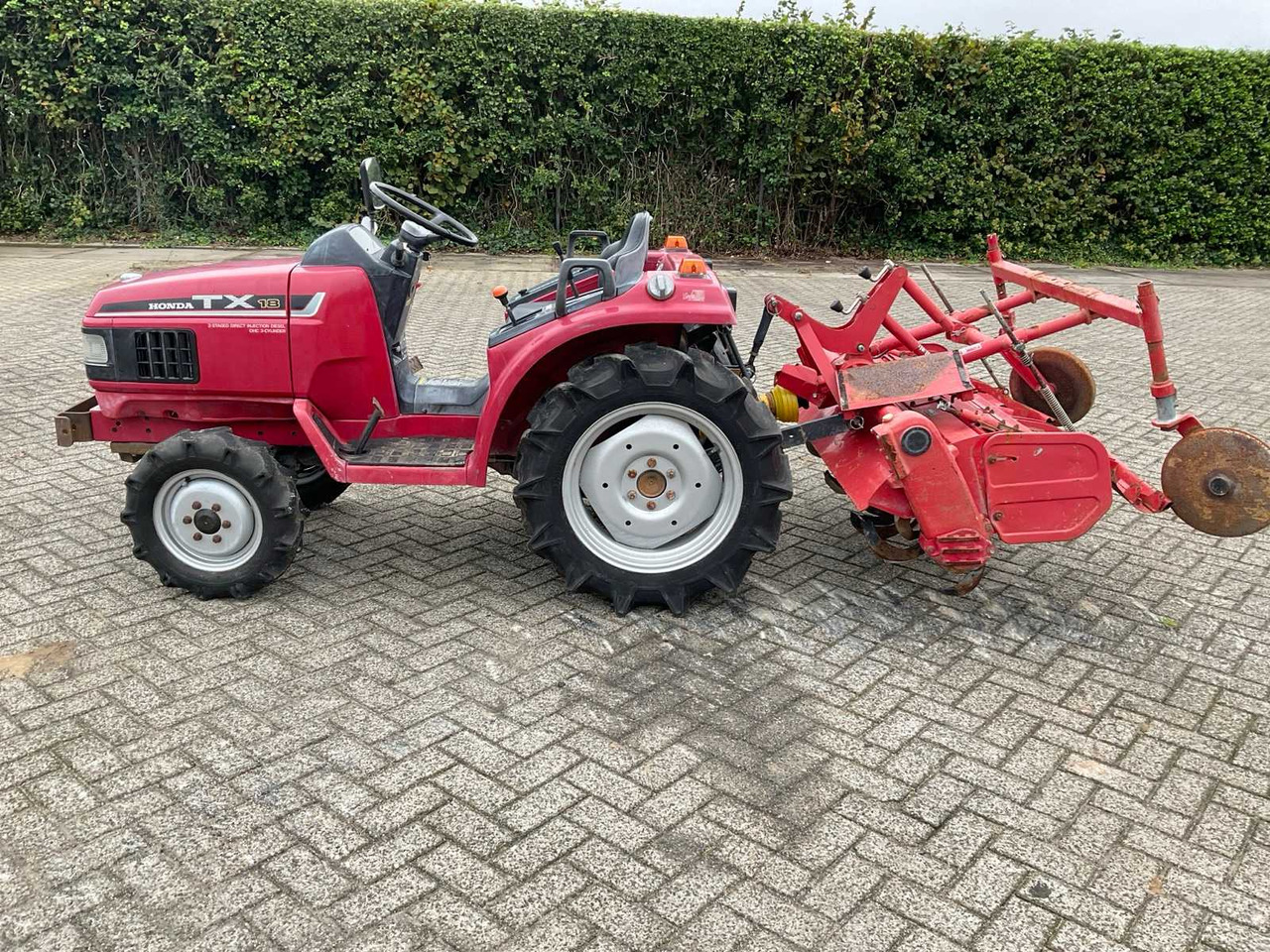 Honda TX18 - Malotraktor: obrázek 5 Honda TX18 - Malotraktor: obrázek 5
