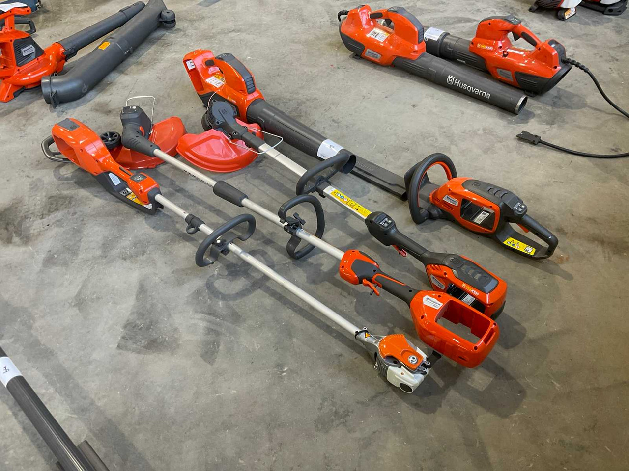 Husqvarna - Zahradní technika: obrázek 2 Husqvarna - Zahradní technika: obrázek 2