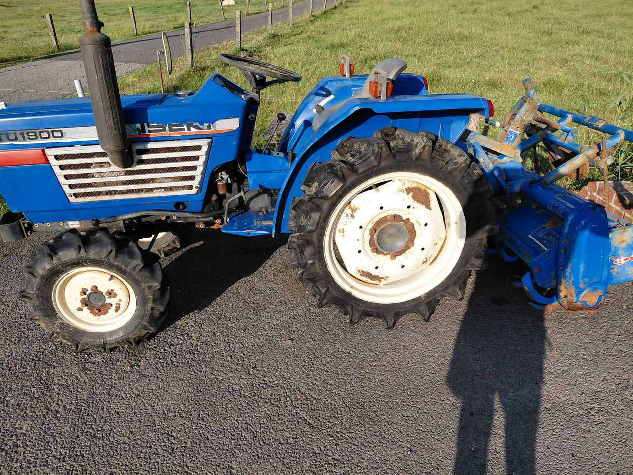 Iseki TU1900 - Malotraktor: obrázek 3 Iseki TU1900 - Malotraktor: obrázek 3