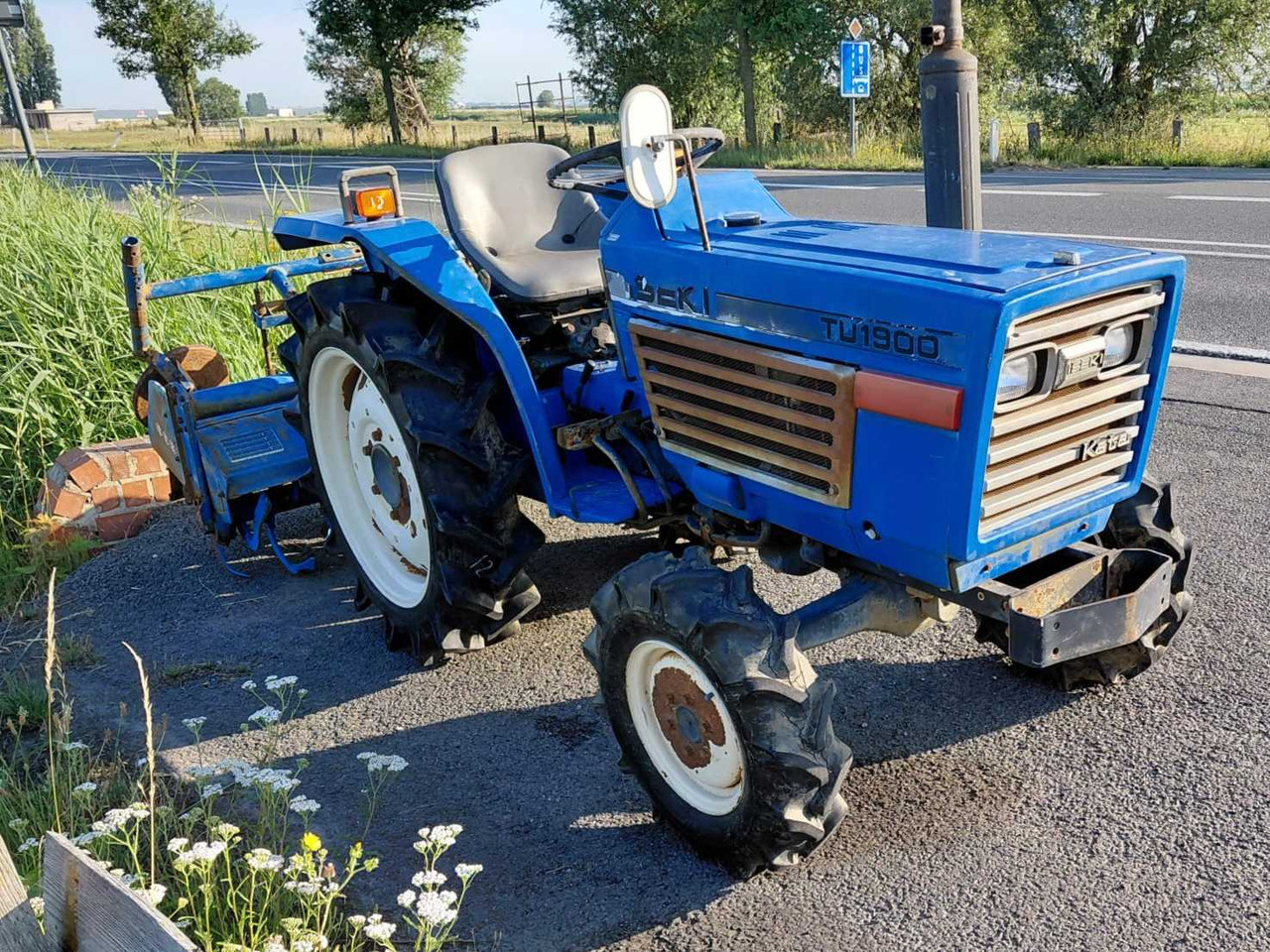 Iseki TU1900 - Malotraktor: obrázek 1 Iseki TU1900 - Malotraktor: obrázek 1