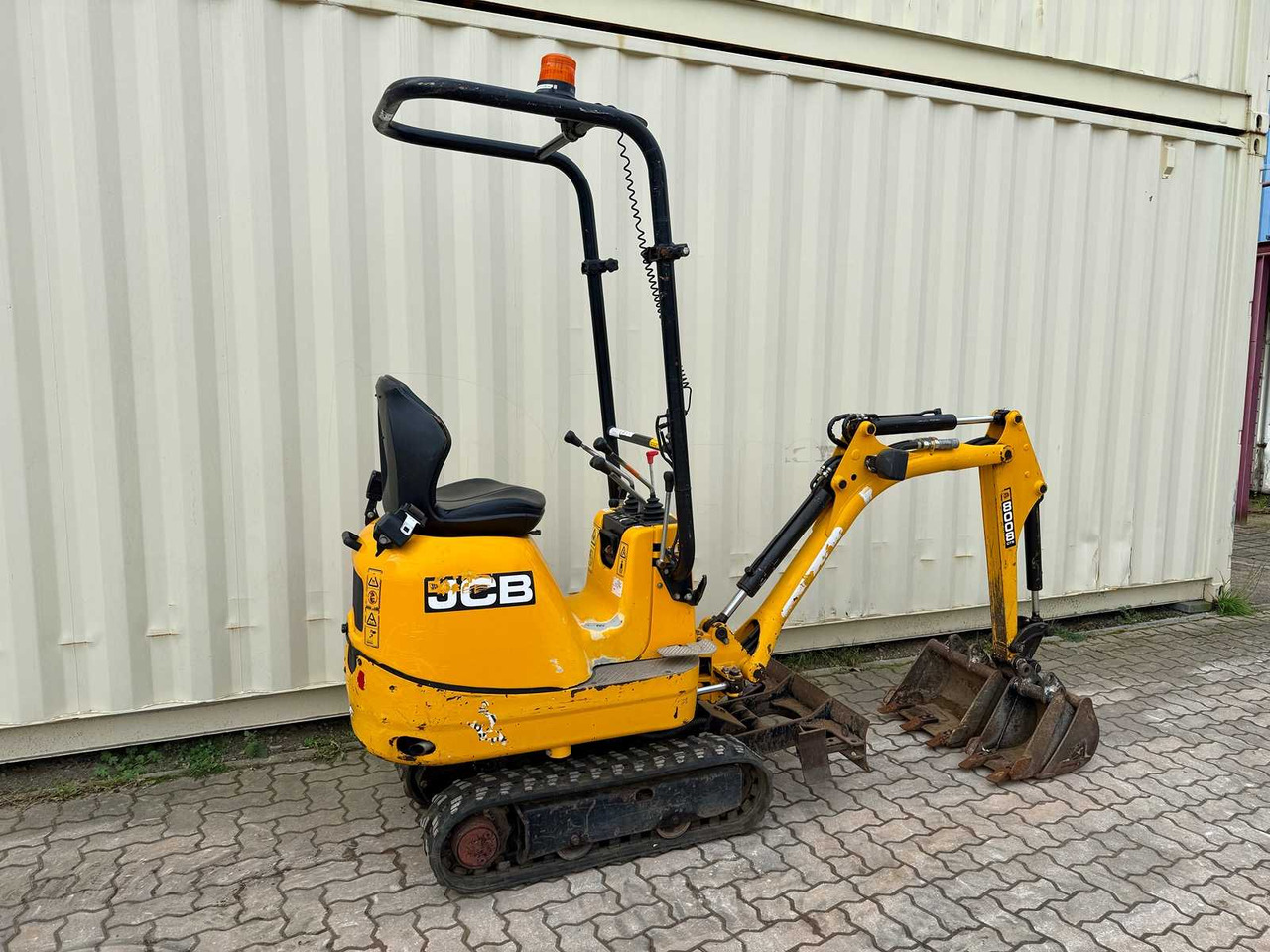 JCB - 8008 CTS - 2021 - MINI EXCAVATOR - Mini rýpadlo: obrázek 4 JCB - 8008 CTS - 2021 - MINI EXCAVATOR - Mini rýpadlo: obrázek 4