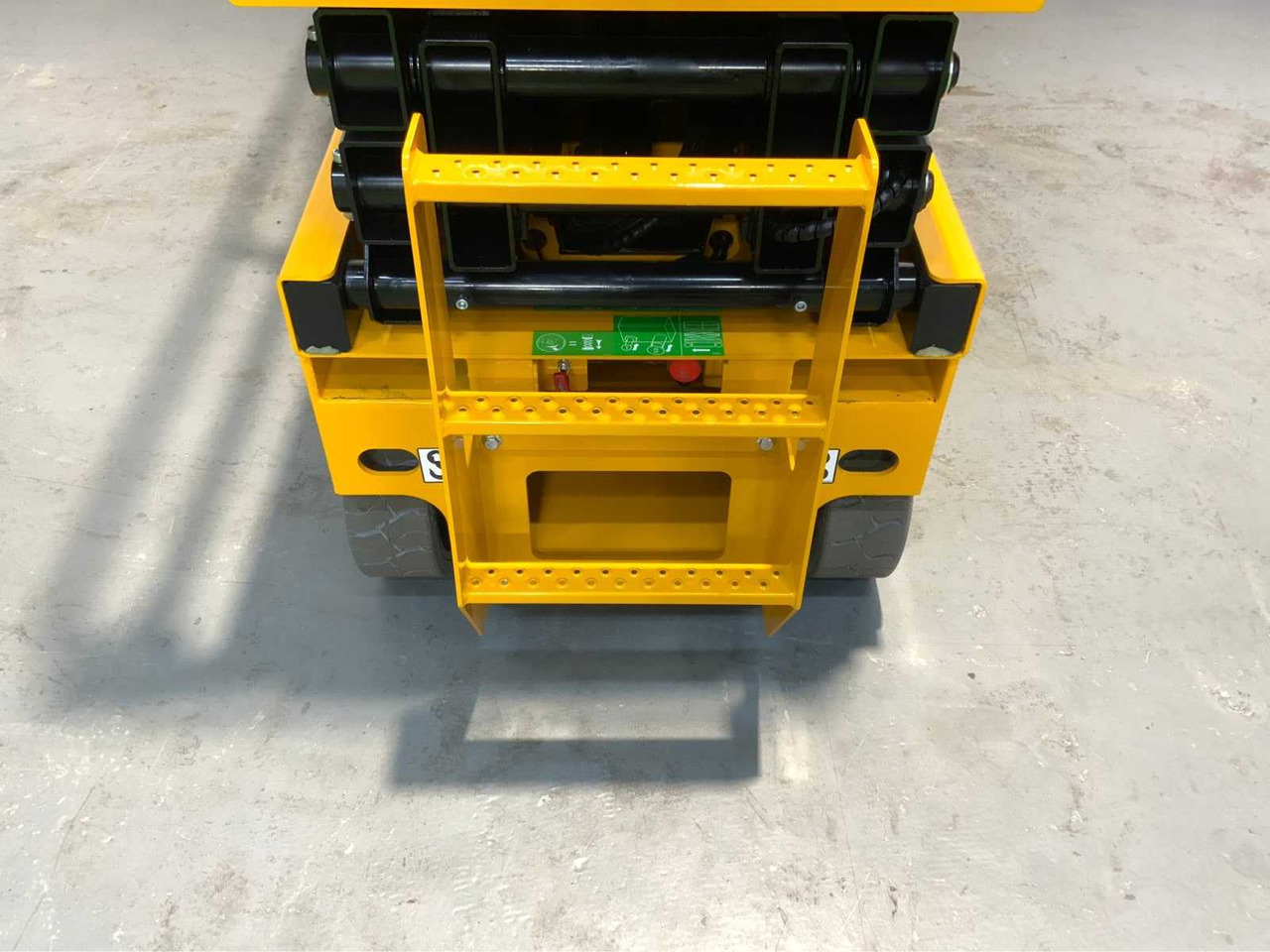 Pracovní plošina JD Equipment 80XEN: obrázek 16