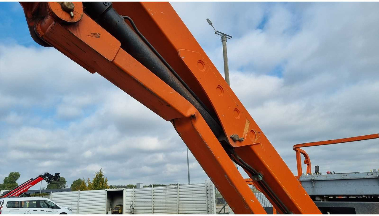 Pracovní plošina JLG 1200 SJP: obrázek 33