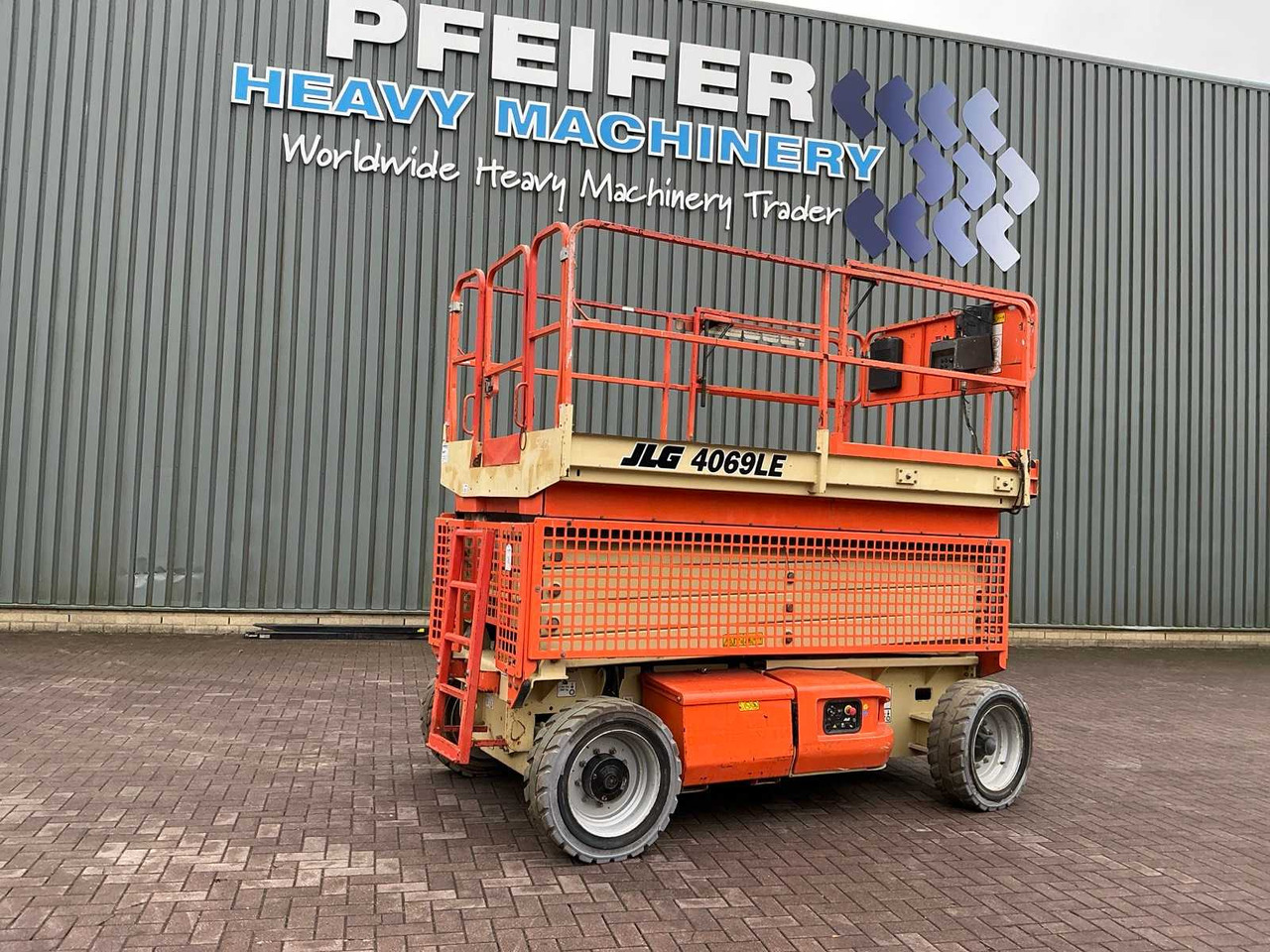 JLG 4069LE - Pracovní plošina: obrázek 1 JLG 4069LE - Pracovní plošina: obrázek 1