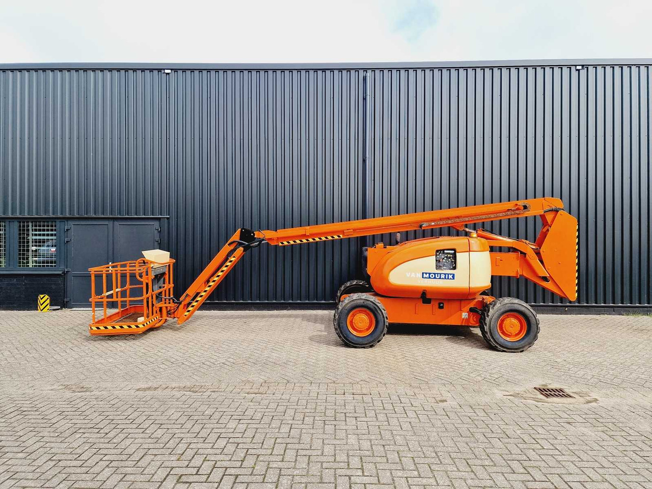 JLG 600 AJ - Pracovní plošina: obrázek 2 JLG 600 AJ - Pracovní plošina: obrázek 2