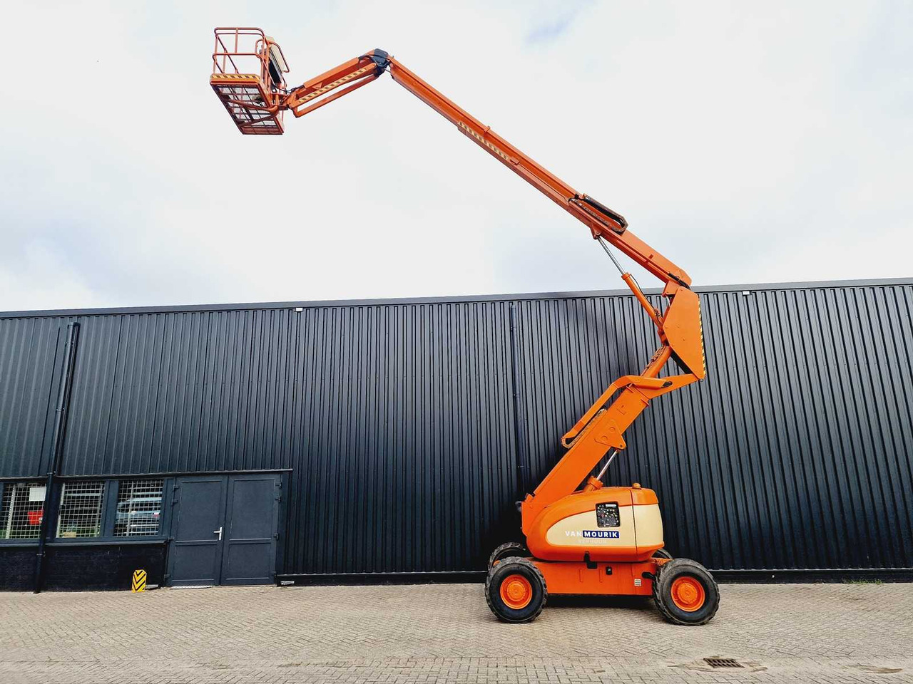 JLG 600 AJ - Pracovní plošina: obrázek 4 JLG 600 AJ - Pracovní plošina: obrázek 4