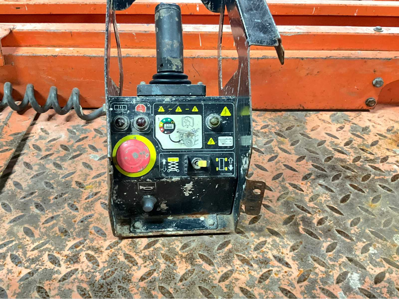 JLG -6RS - AERIAL PLATFORM, BJ. 2015 WORKING HEIGHT 7.8M, EXTENDABLE TO 2.55M - Pracovní plošina: obrázek 5 JLG -6RS - AERIAL PLATFORM, BJ. 2015 WORKING HEIGHT 7.8M, EXTENDABLE TO 2.55M - Pracovní plošina: obrázek 5