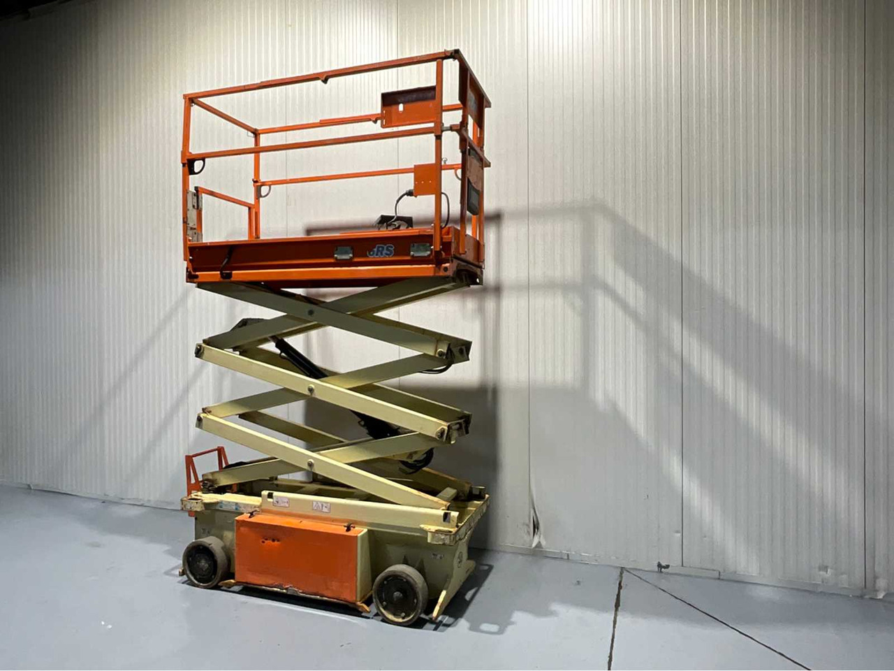 JLG -6RS - AERIAL PLATFORM, WORKING HEIGHT 7.8M, EXTENDABLE TO 2.55M, 199 HOURS. YEAR 2015 - Pracovní plošina: obrázek 5 JLG -6RS - AERIAL PLATFORM, WORKING HEIGHT 7.8M, EXTENDABLE TO 2.55M, 199 HOURS. YEAR 2015 - Pracovní plošina: obrázek 5