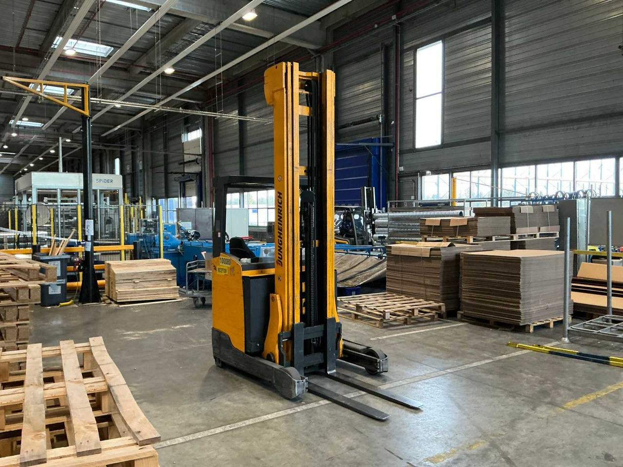 JUNGHEINRICH - 2014 - ETV 214 - REACH TRUCK - Vysokozdvižný vozík: obrázek 3 JUNGHEINRICH - 2014 - ETV 214 - REACH TRUCK - Vysokozdvižný vozík: obrázek 3