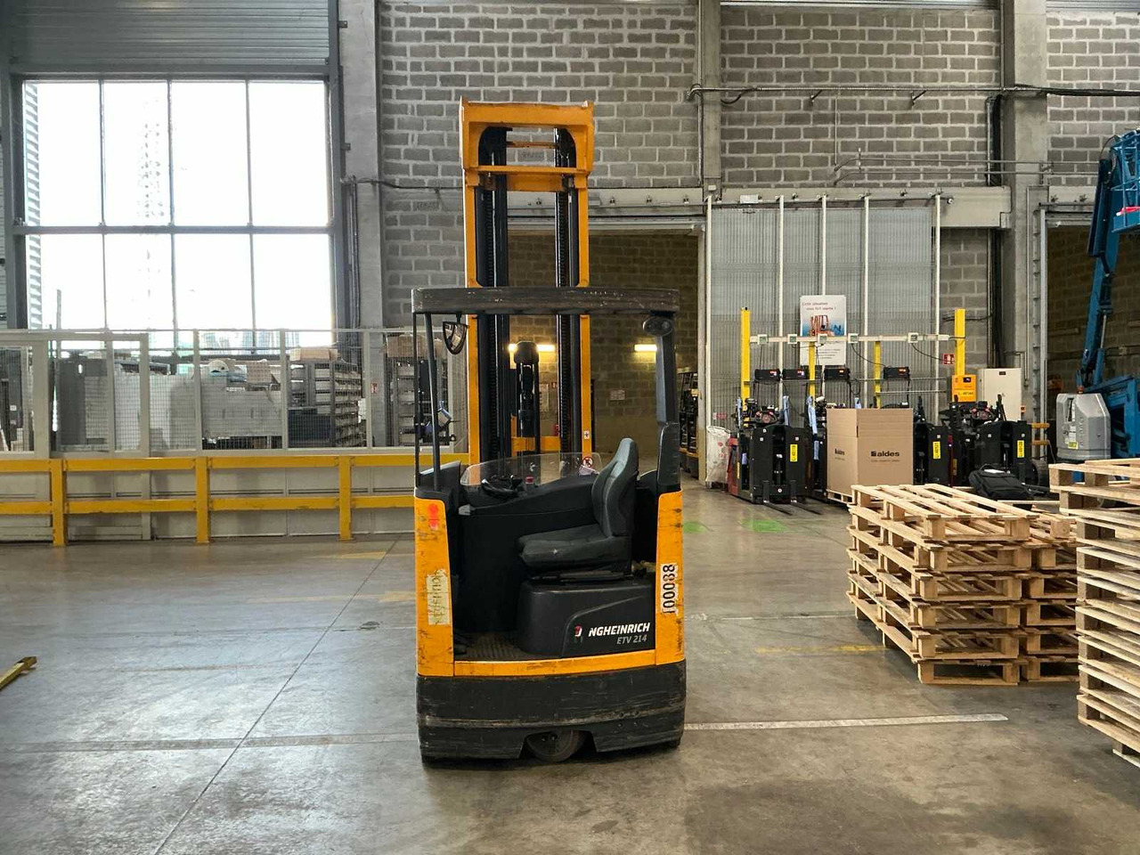 JUNGHEINRICH - 2015 - ETV214 - FORKLIFT - Vysokozdvižný vozík: obrázek 5 JUNGHEINRICH - 2015 - ETV214 - FORKLIFT - Vysokozdvižný vozík: obrázek 5