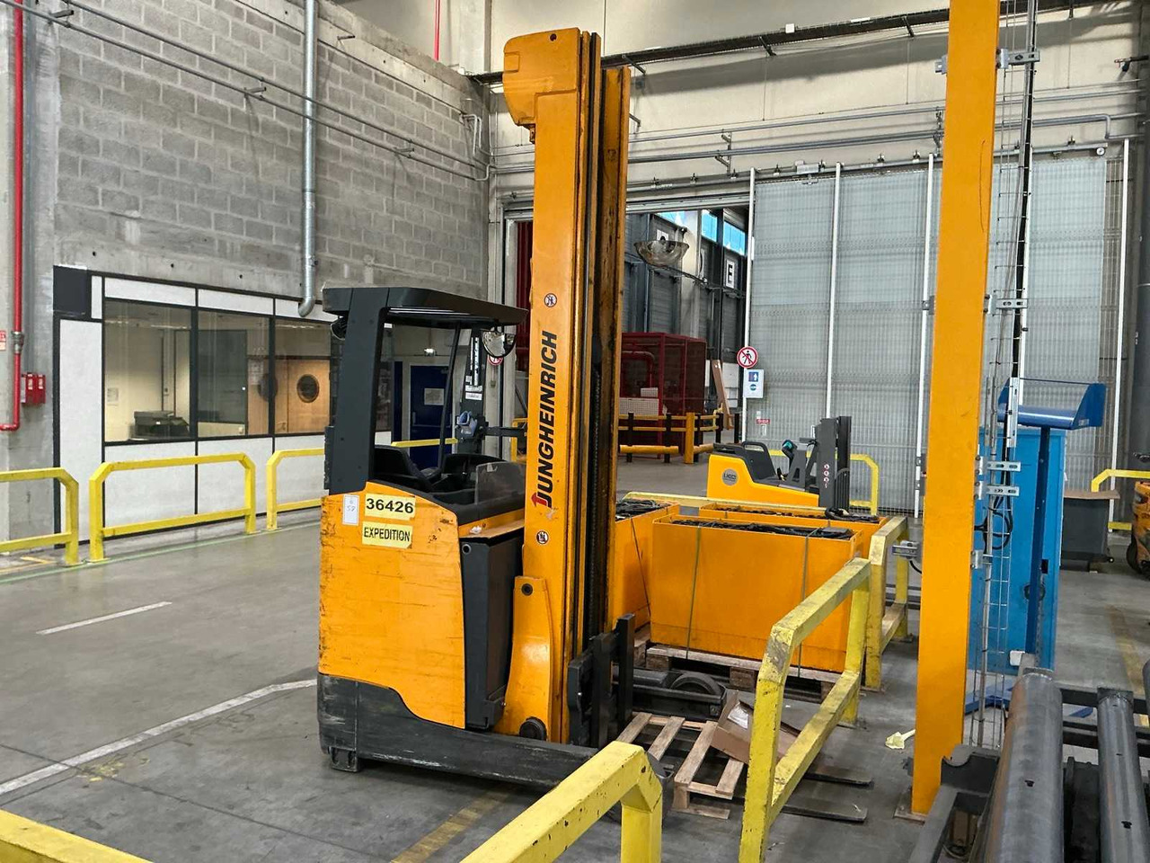 JUNGHEINRICH - ETV214 - FORKLIFT TRUCKS - 2012 - Vysokozdvižný vozík: obrázek 3 JUNGHEINRICH - ETV214 - FORKLIFT TRUCKS - 2012 - Vysokozdvižný vozík: obrázek 3