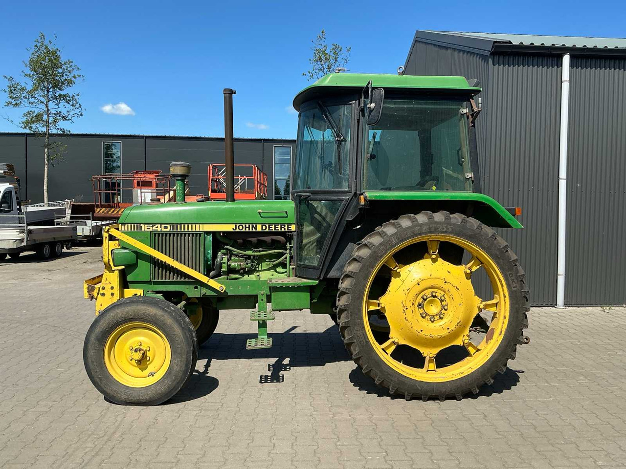 John Deere 1640 Synchron - Traktor: obrázek 3 John Deere 1640 Synchron - Traktor: obrázek 3