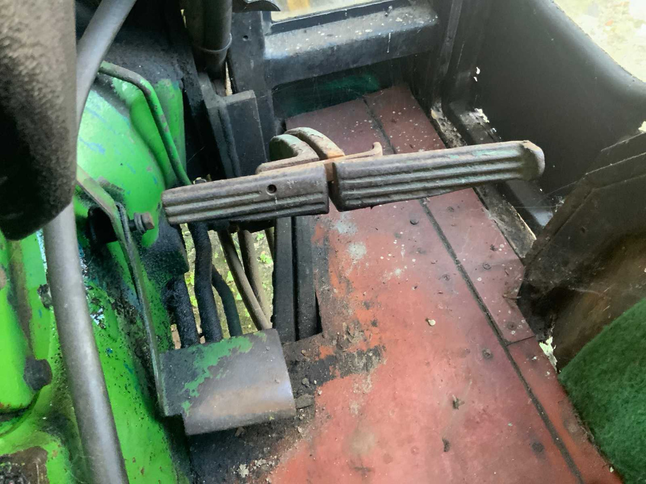 Traktor John Deere 42.19DL-01: obrázek 28