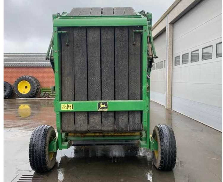 John Deere 590 - Lis na válcové balíky: obrázek 3 John Deere 590 - Lis na válcové balíky: obrázek 3