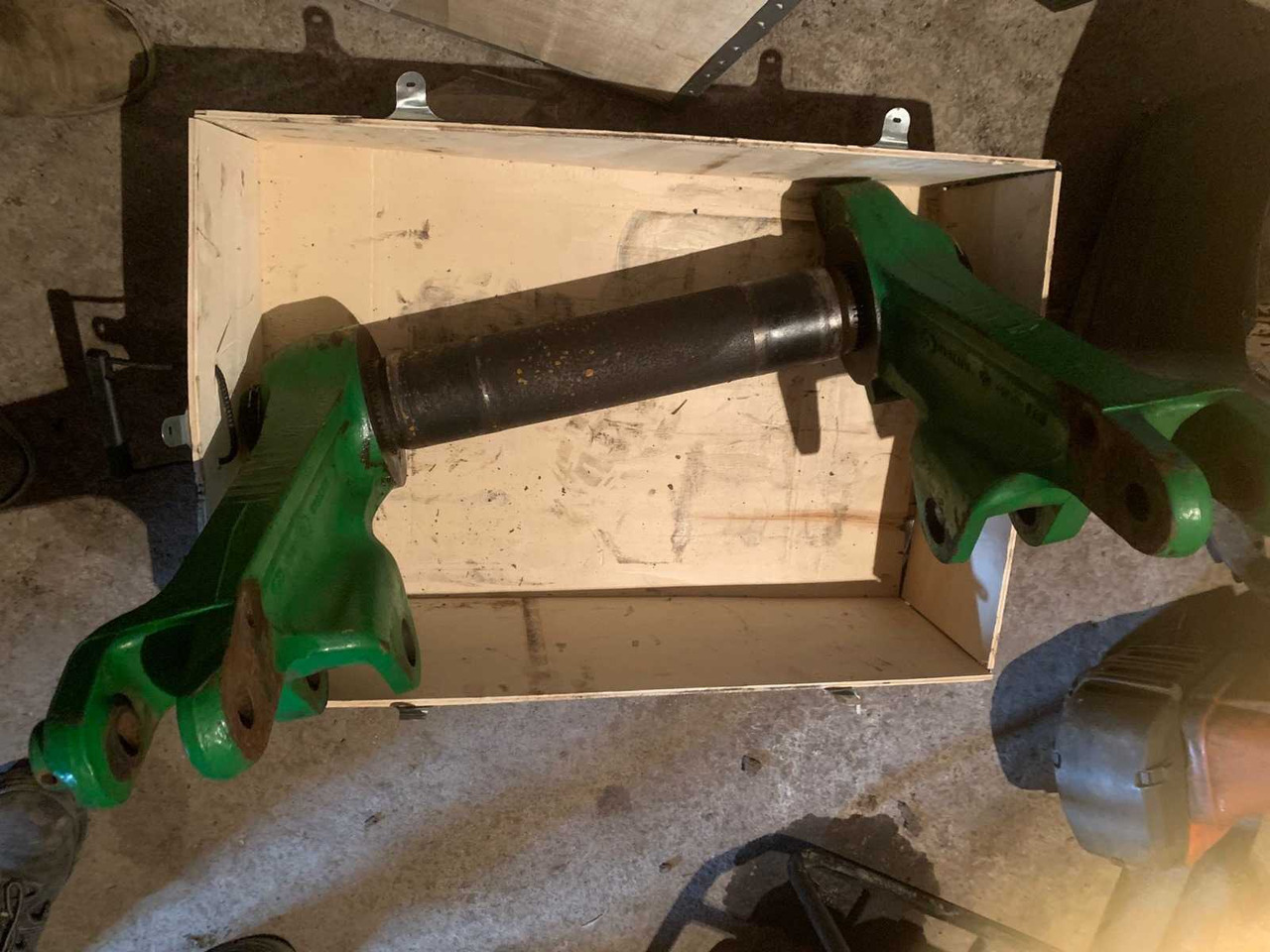 John Deere JOHN DEERE BRAT - SET RIDICARE TRACTOR JOHN DEERE - Traktor: obrázek 2 John Deere JOHN DEERE BRAT - SET RIDICARE TRACTOR JOHN DEERE - Traktor: obrázek 2