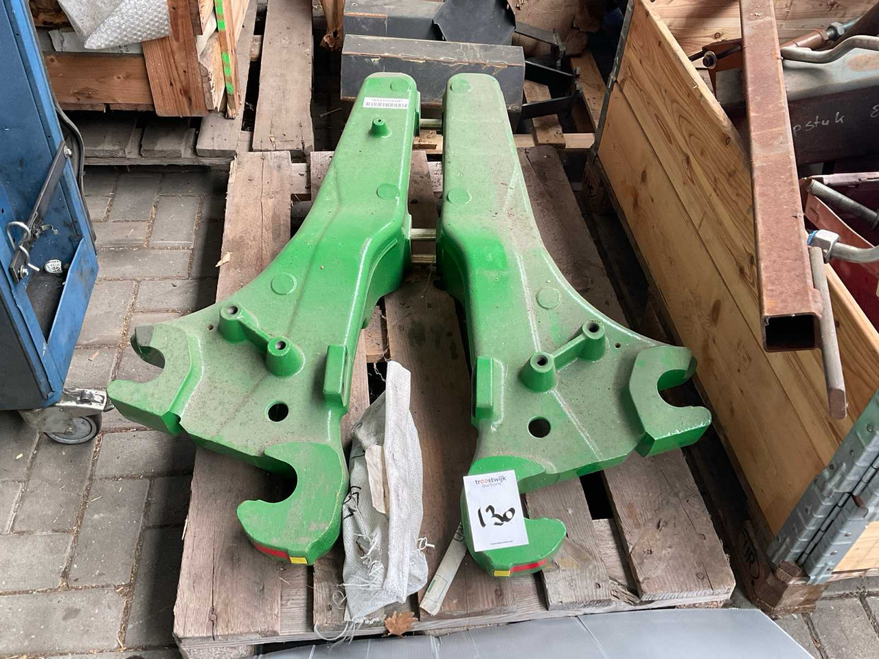 John Deere - Čelní nakladač pro traktor: obrázek 1 John Deere - Čelní nakladač pro traktor: obrázek 1