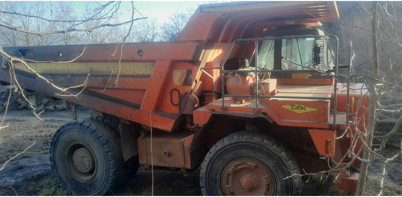 KOMATSU KOMATSU - HD405-6 - DUMPER TRUCK - 2000 - Dampr: obrázek 3 KOMATSU KOMATSU - HD405-6 - DUMPER TRUCK - 2000 - Dampr: obrázek 3