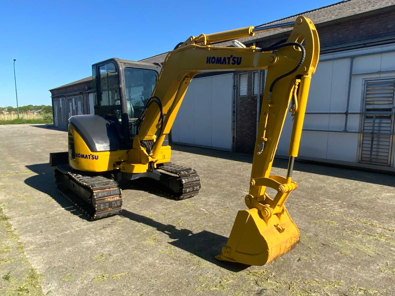 Komatsu PC40MR-3 - Pásové rýpadlo: obrázek 4 Komatsu PC40MR-3 - Pásové rýpadlo: obrázek 4