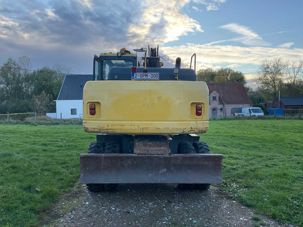 Komatsu PW160-7EO - Kolesové rýpadlo: obrázek 5 Komatsu PW160-7EO - Kolesové rýpadlo: obrázek 5