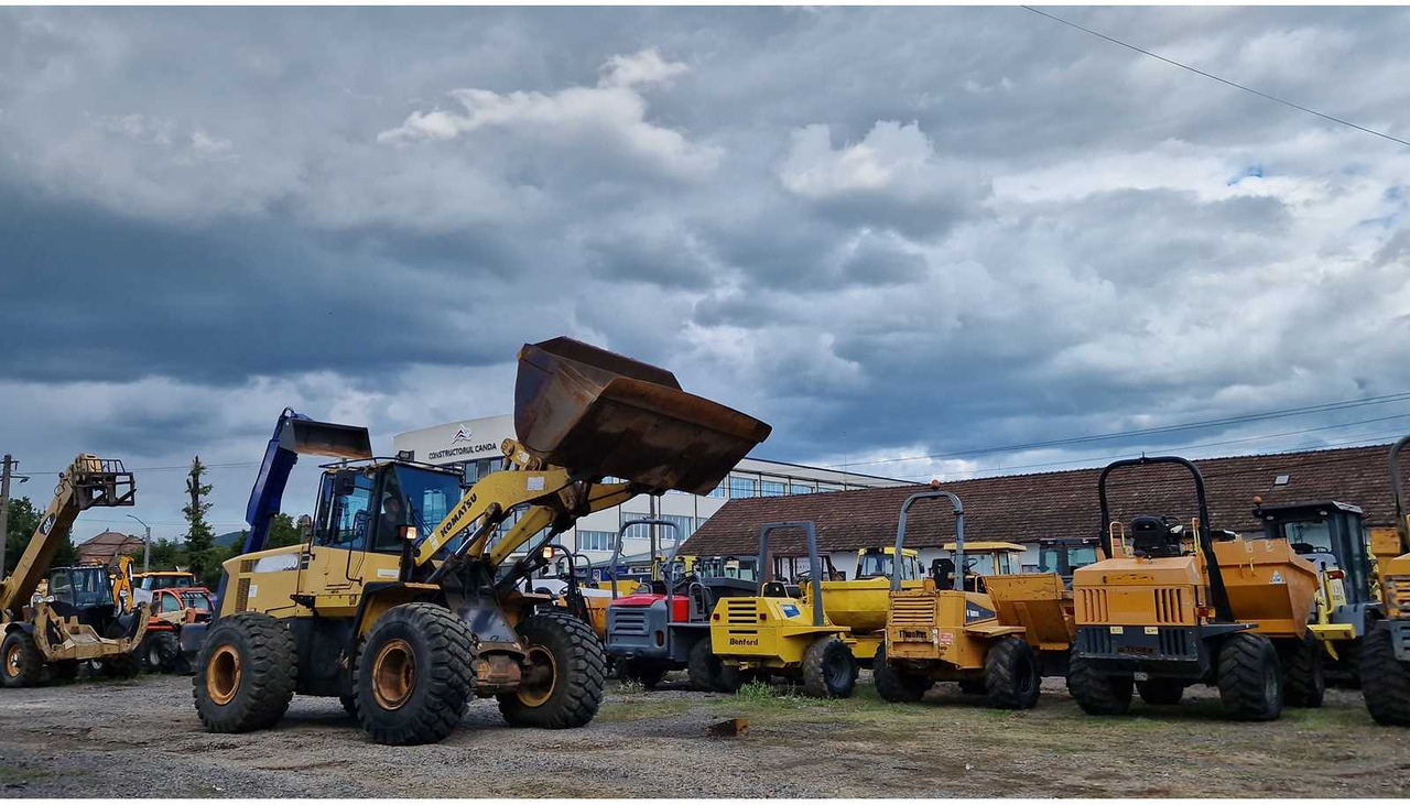 Komatsu WA380-6 - Kolový nakladač: obrázek 2 Komatsu WA380-6 - Kolový nakladač: obrázek 2