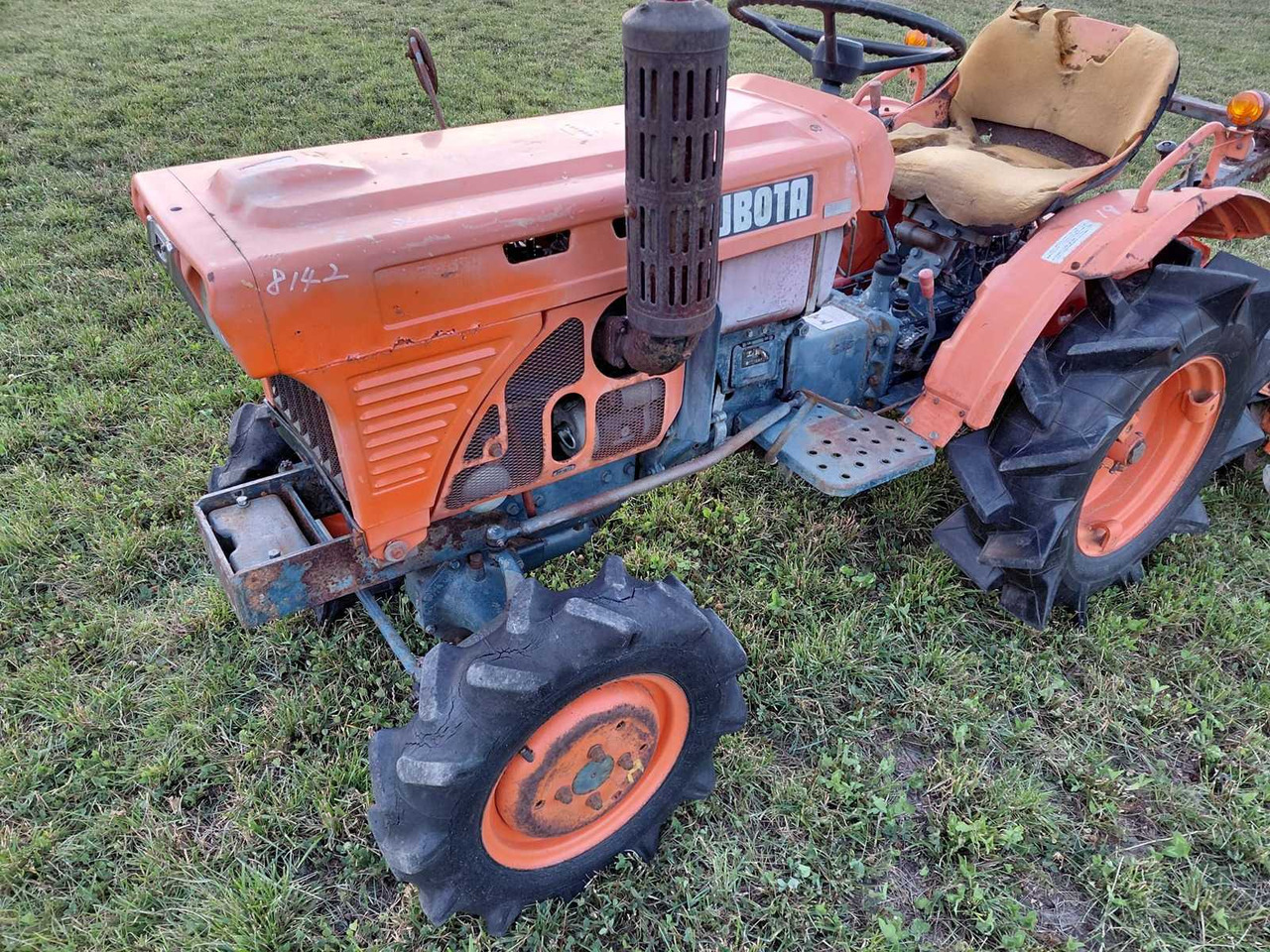 Kubota B7001 - Malotraktor: obrázek 3 Kubota B7001 - Malotraktor: obrázek 3
