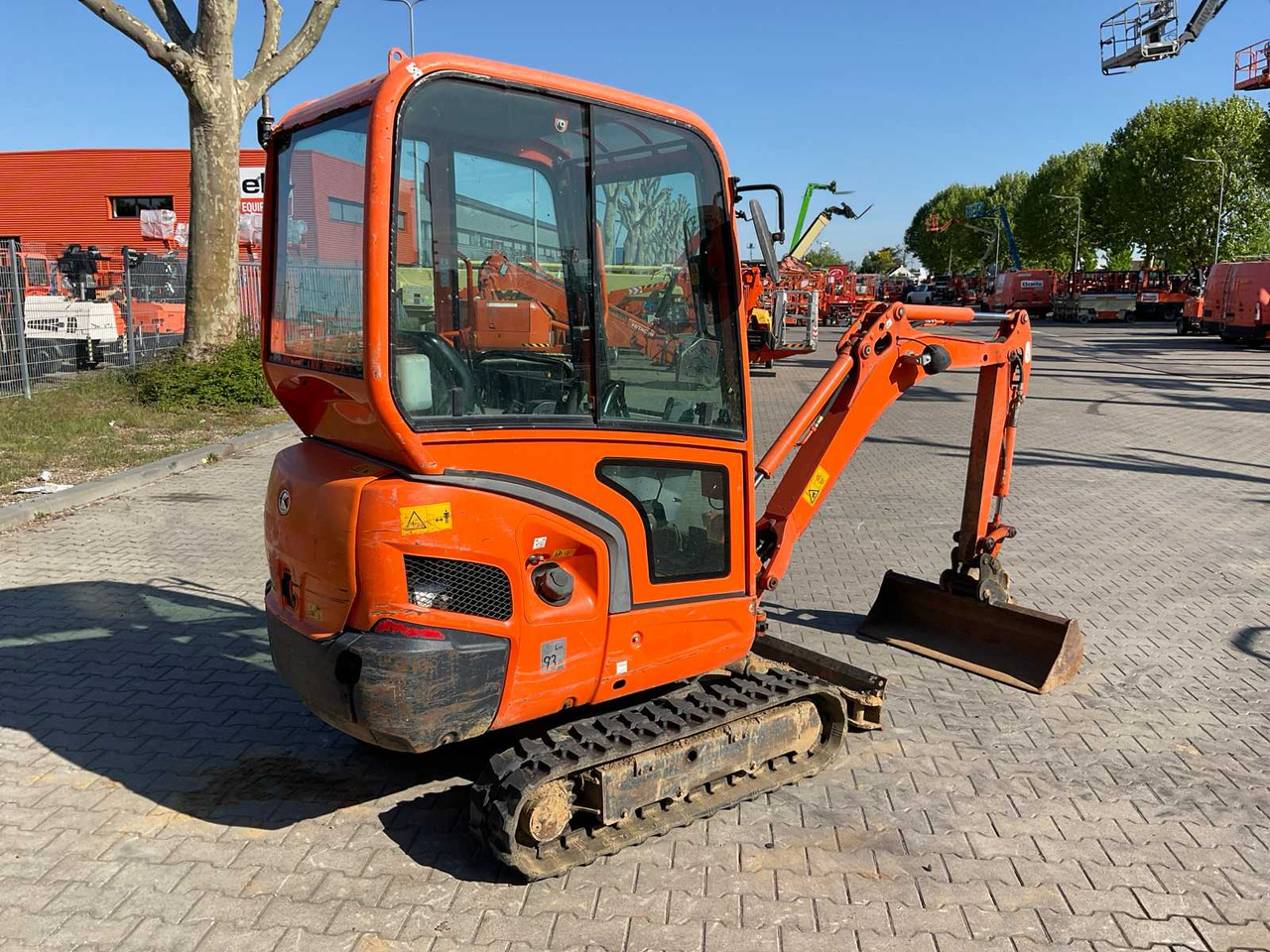 Kubota KX016-4G - Mini rýpadlo: obrázek 3 Kubota KX016-4G - Mini rýpadlo: obrázek 3
