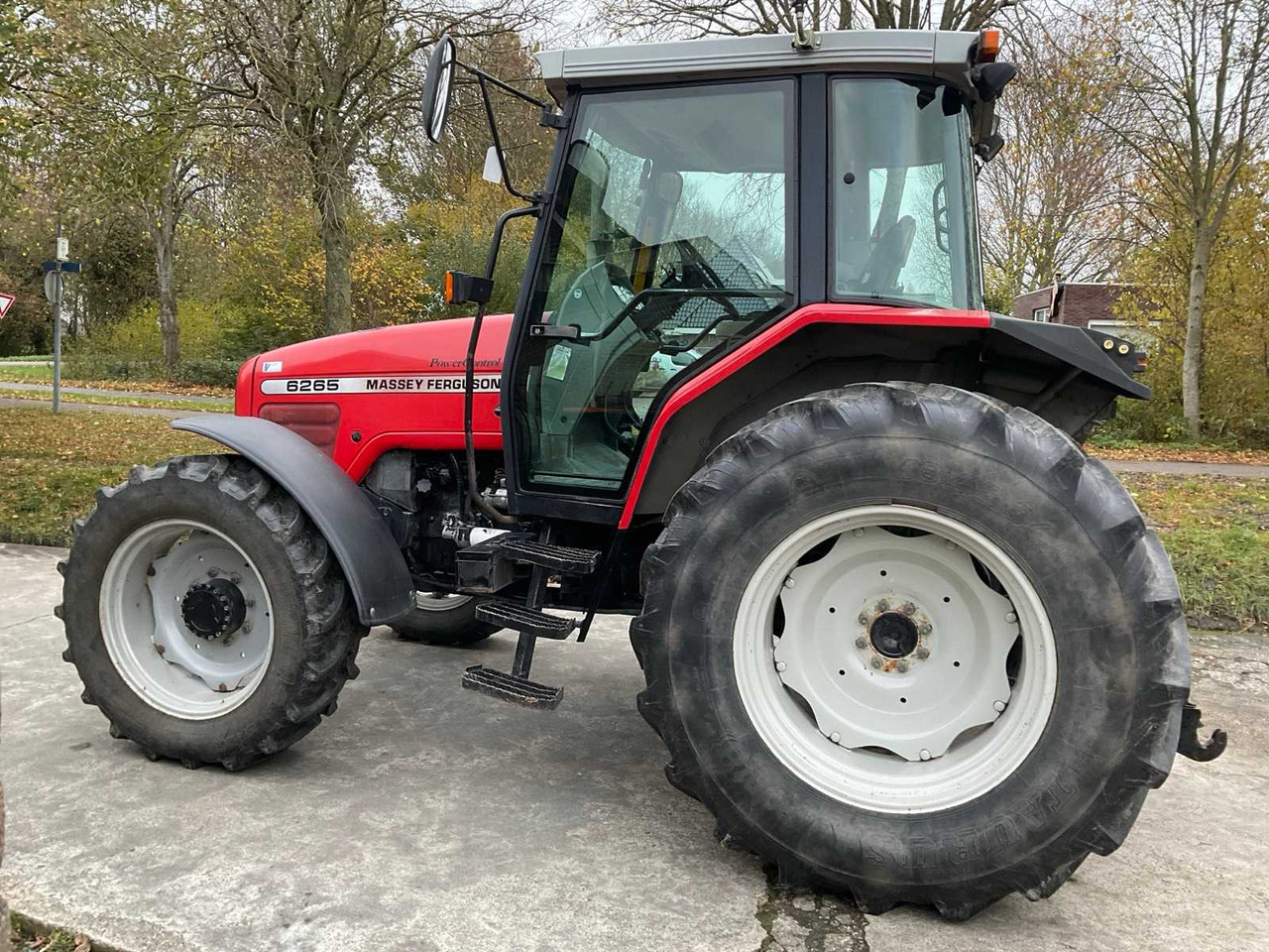 MASSEY FERGUSON 6265 FOUR WHEEL DRIVE FARM TRACTOR - Traktor: obrázek 5 MASSEY FERGUSON 6265 FOUR WHEEL DRIVE FARM TRACTOR - Traktor: obrázek 5