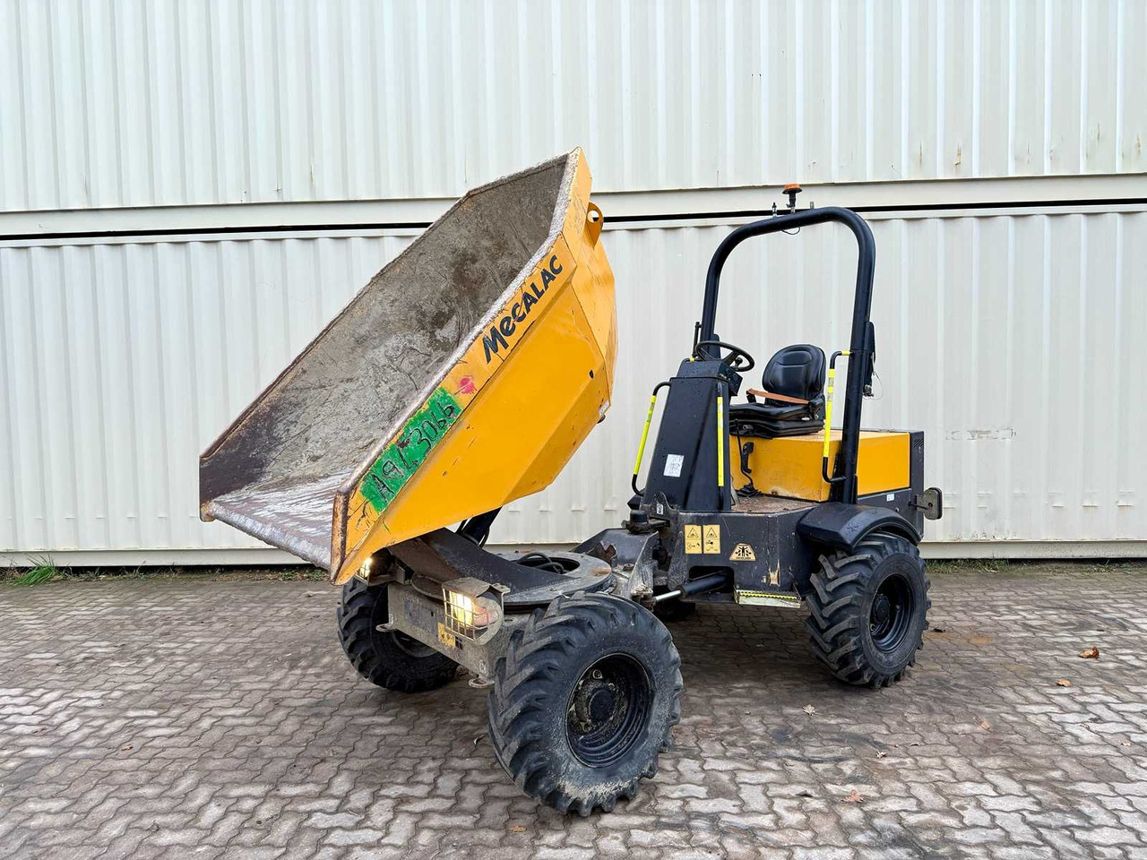 MECALAC - TA3S SWIVEL BODY - 2018 - DUMPER - Mini-sklápěčka: obrázek 1 MECALAC - TA3S SWIVEL BODY - 2018 - DUMPER - Mini-sklápěčka: obrázek 1
