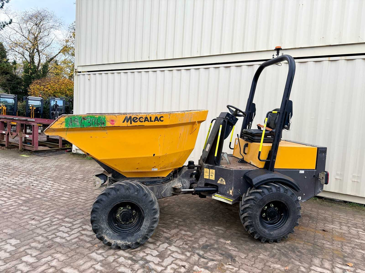 MECALAC - TA3S SWIVEL BODY - 2018 - DUMPER - Mini-sklápěčka: obrázek 4 MECALAC - TA3S SWIVEL BODY - 2018 - DUMPER - Mini-sklápěčka: obrázek 4