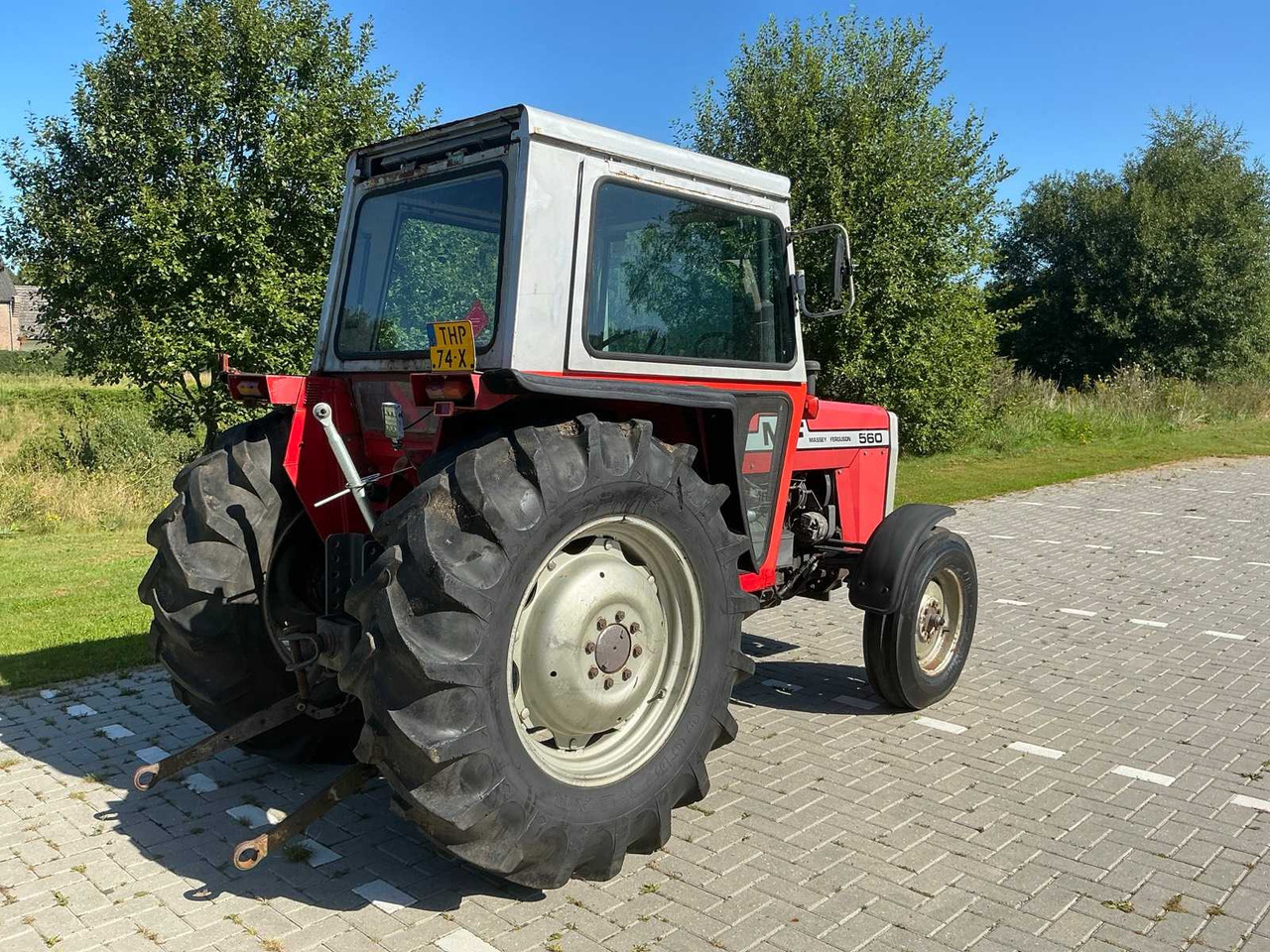Massey Ferguson 560 - Traktor: obrázek 5 Massey Ferguson 560 - Traktor: obrázek 5