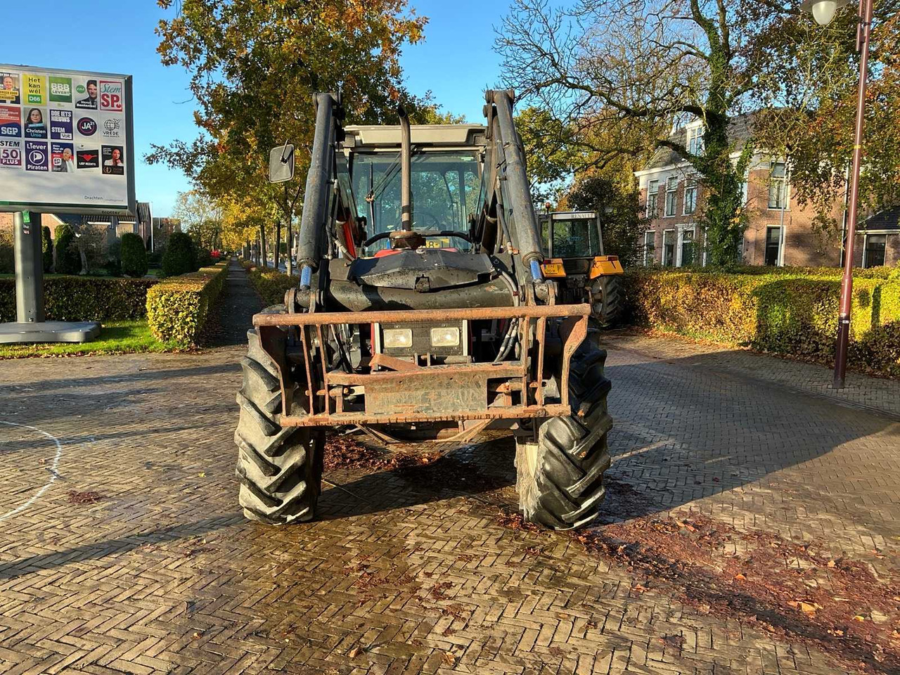 Massey ferguson 3085 - Traktor: obrázek 4 Massey ferguson 3085 - Traktor: obrázek 4